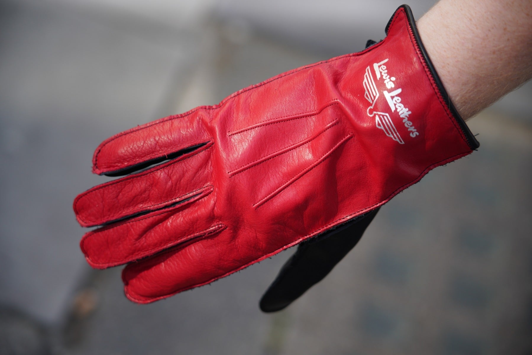 810 Gloves Unlined Red