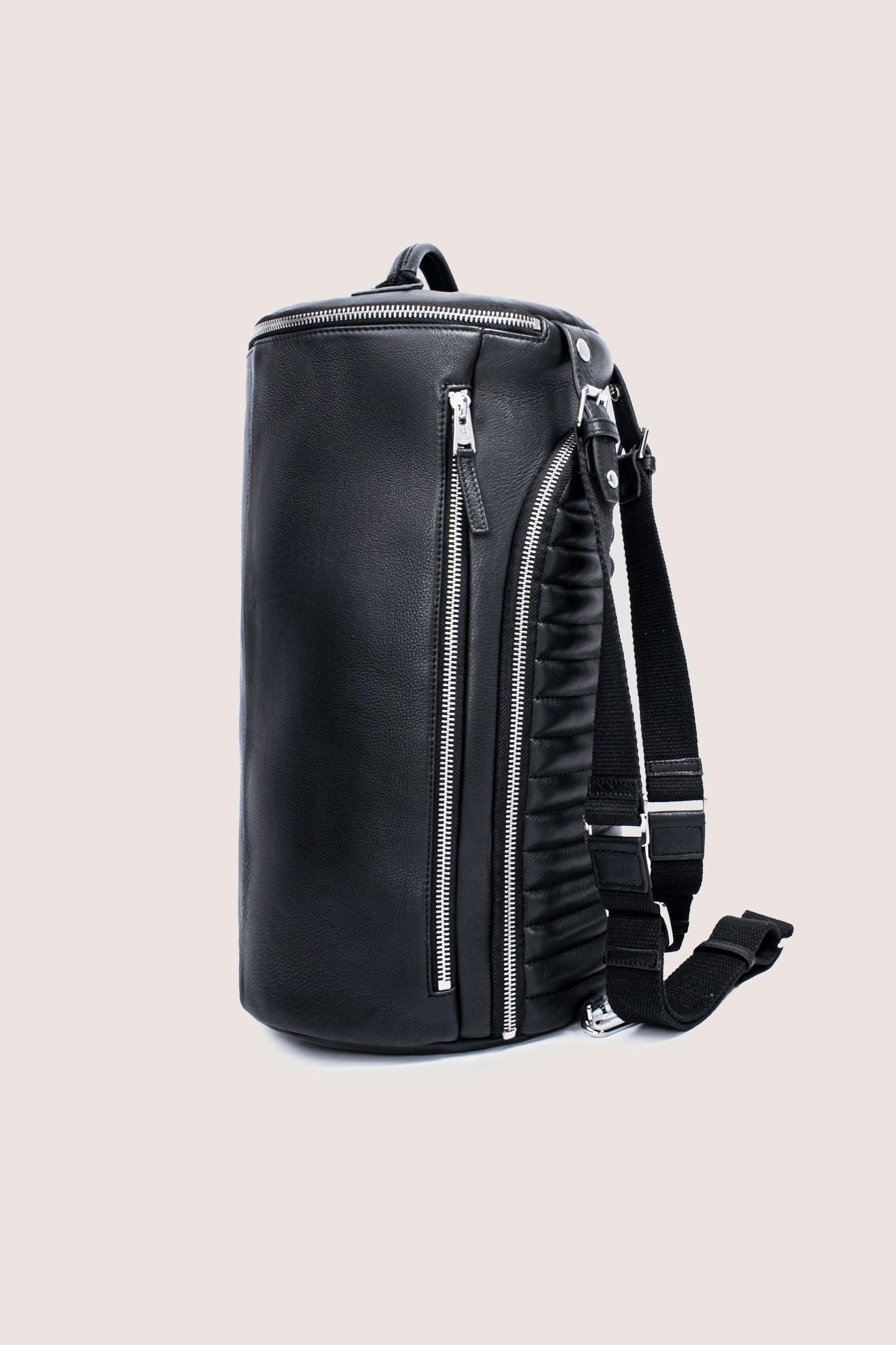 Leather Barrel Bag (Woman)