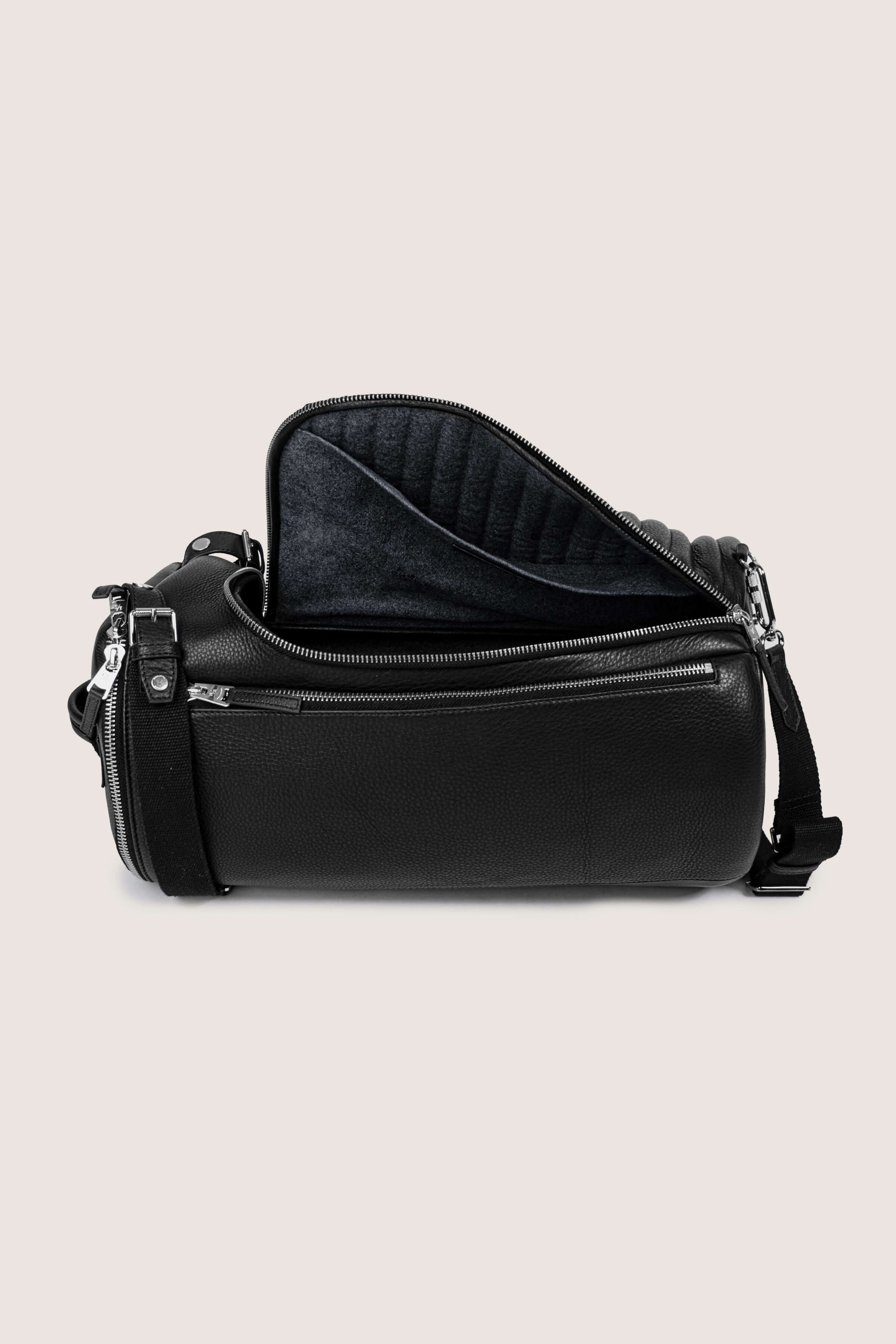 Leather Barrel Bag (Woman)