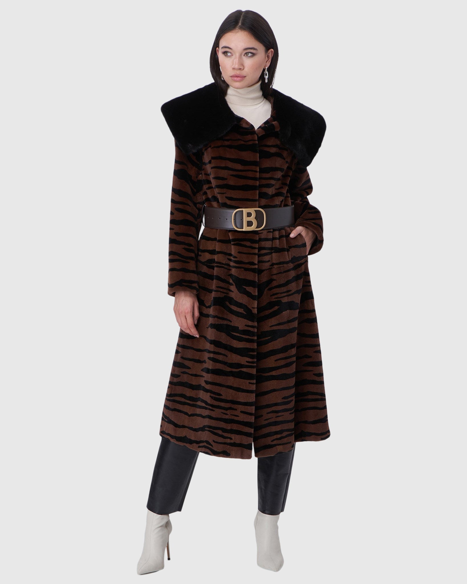 Mink Short Coat Gorski First Copy