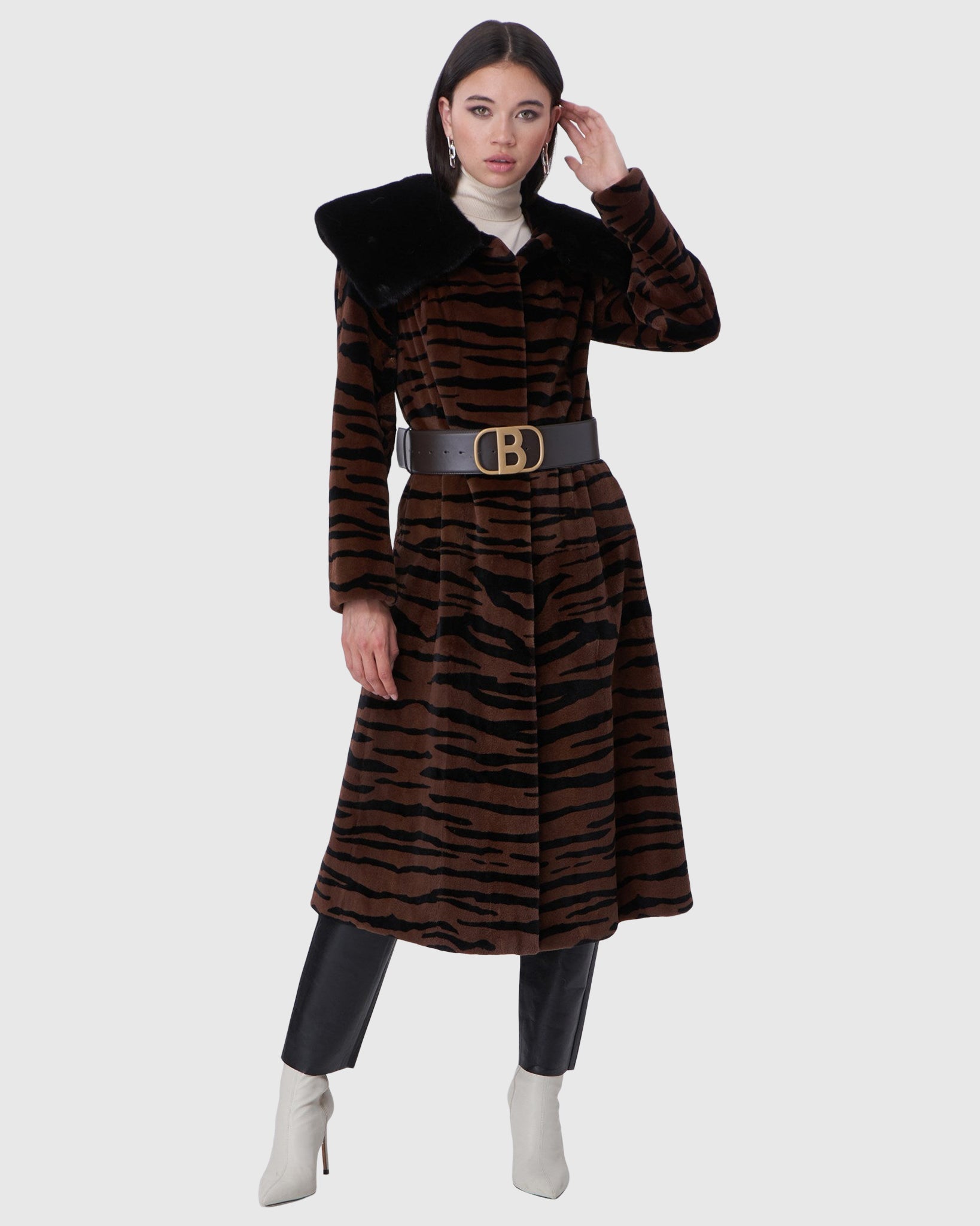 Mink Short Coat Gorski First Copy