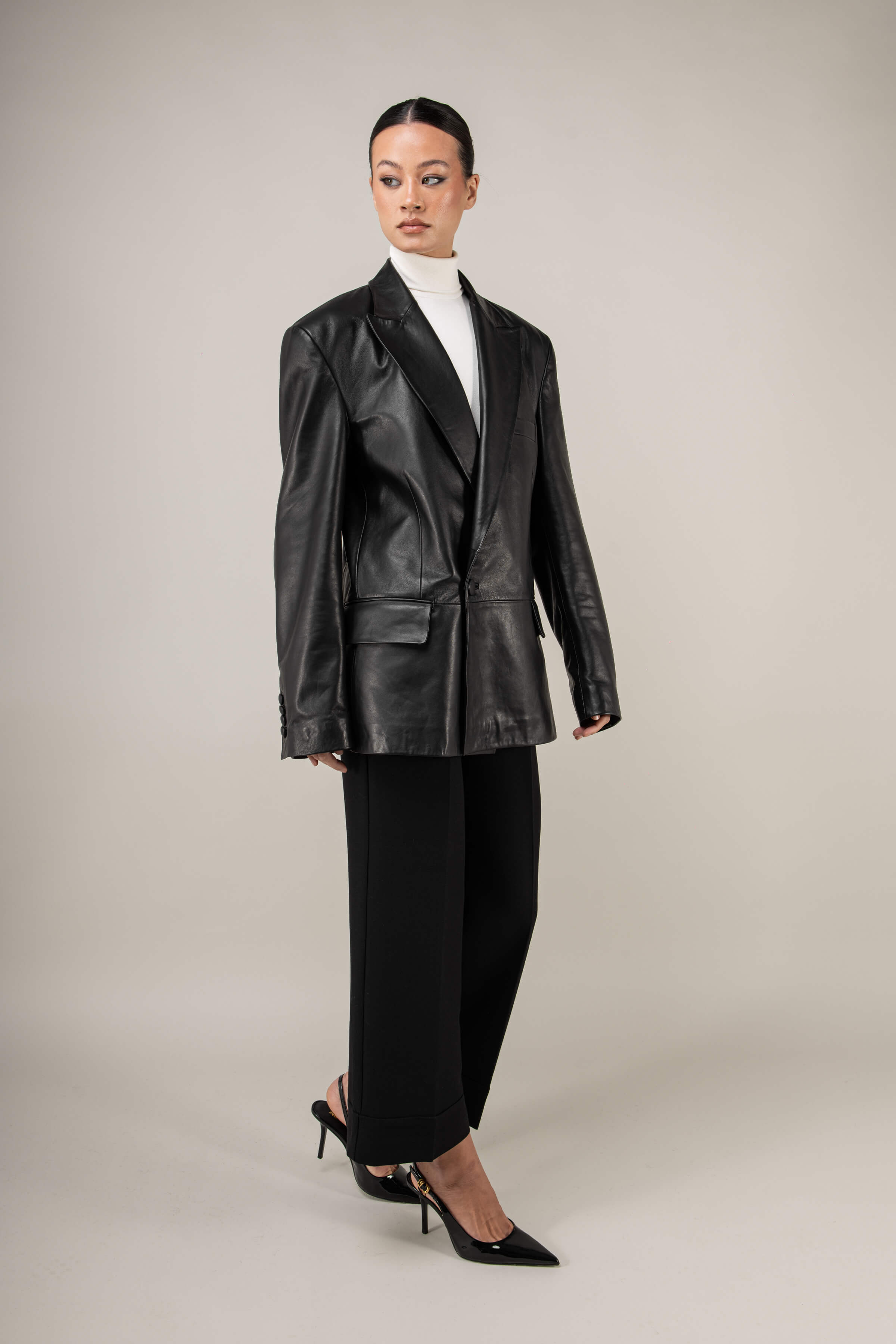 Oversized Grand Peak Leather Blazer (Woman)