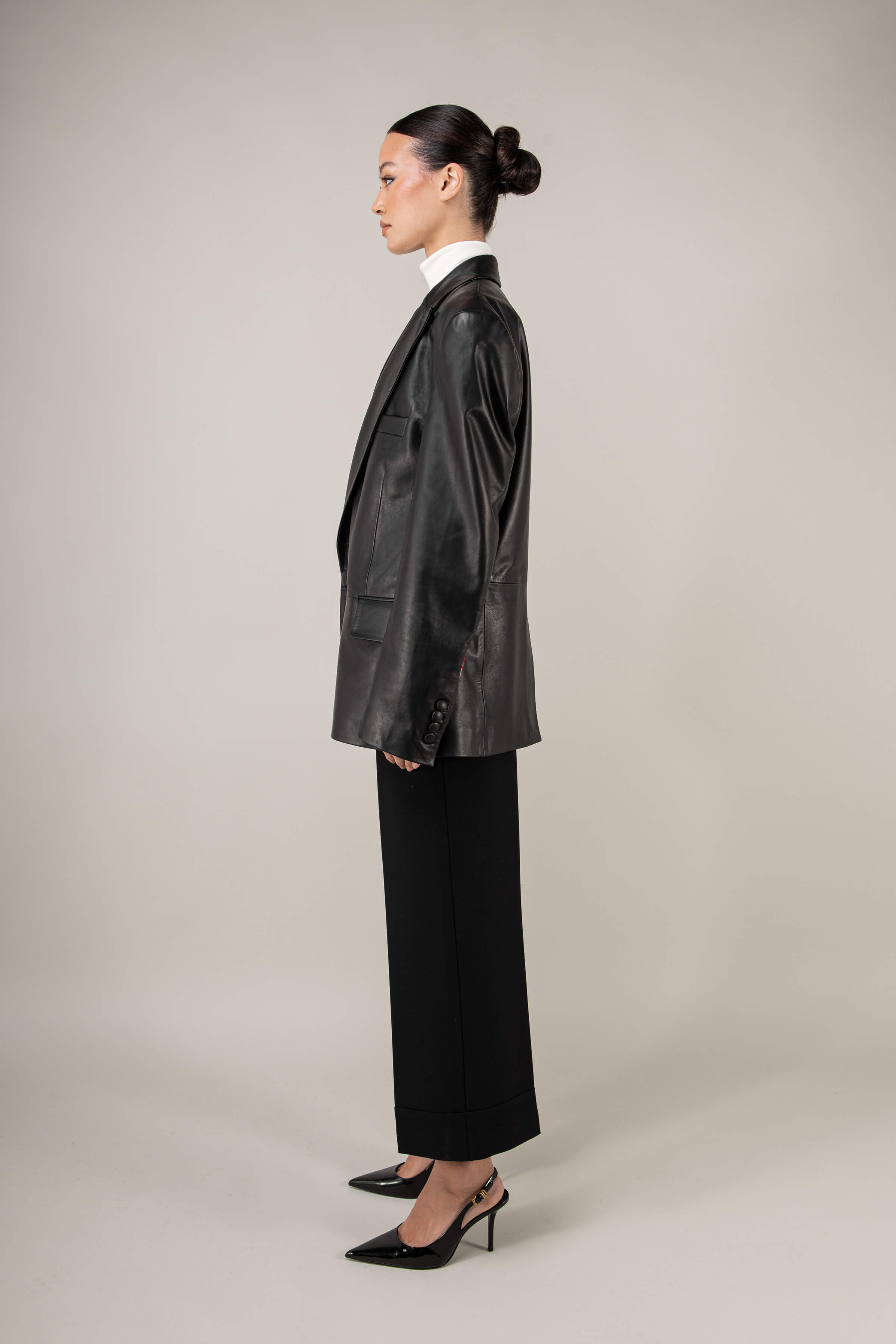 Oversized Grand Peak Leather Blazer (Woman)